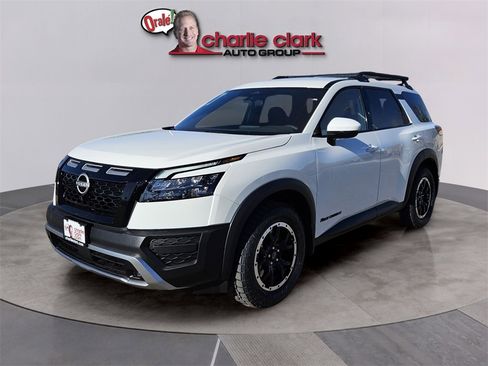 New 2025 Nissan Pathfinder Rock Creek image 2