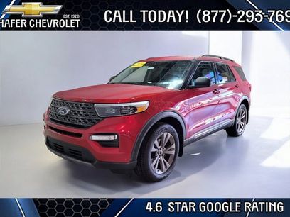 Used 2021 Ford Explorer XLT w/ XLT Sport Appearance Package