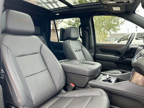 Used 2023 Chevrolet Tahoe High Country w/ Advanced Technology Package image 14