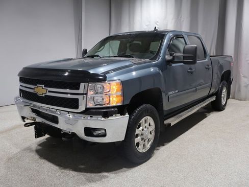 Used 2011 Chevrolet Silverado 2500 LT w/ Interior Plus Package image 7