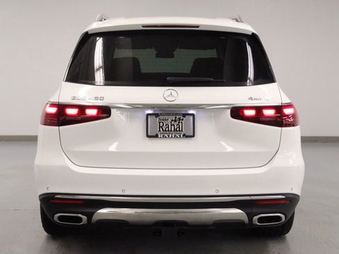 New 2026 Mercedes-Benz GLS 450 4MATIC image 5