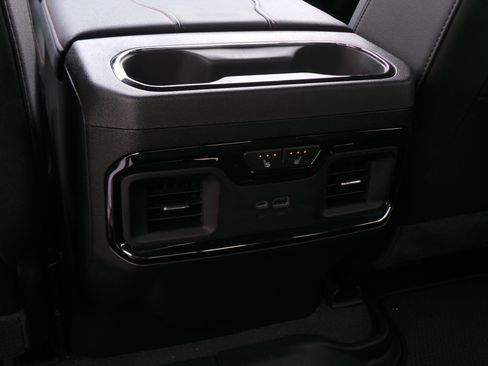 Used 2024 GMC Sierra 1500 AT4 w/ AT4 Preferred Package AWD/4WD image 39