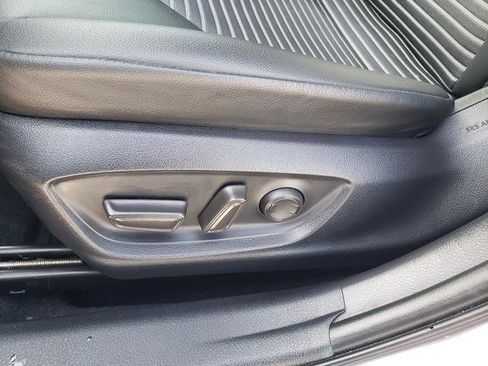 Used 2023 Toyota Camry SE image 15