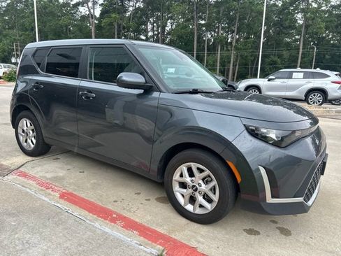 Used 2024 Kia Soul LX w/ Option Group 015 FWD image 1
