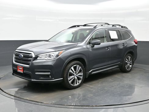 Used 2019 Subaru Ascent Limited w/ Popular Package #3 image 2