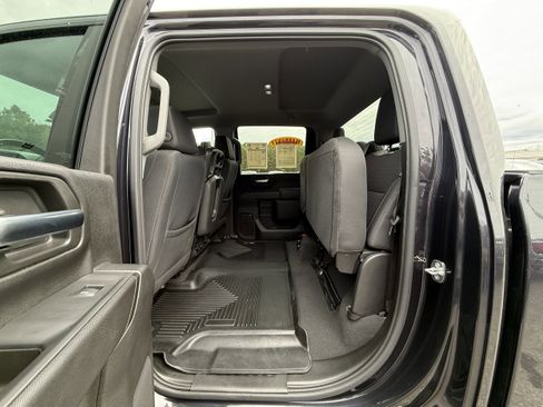 Used 2024 Chevrolet Silverado 2500 Custom w/ Custom Value Package image 23