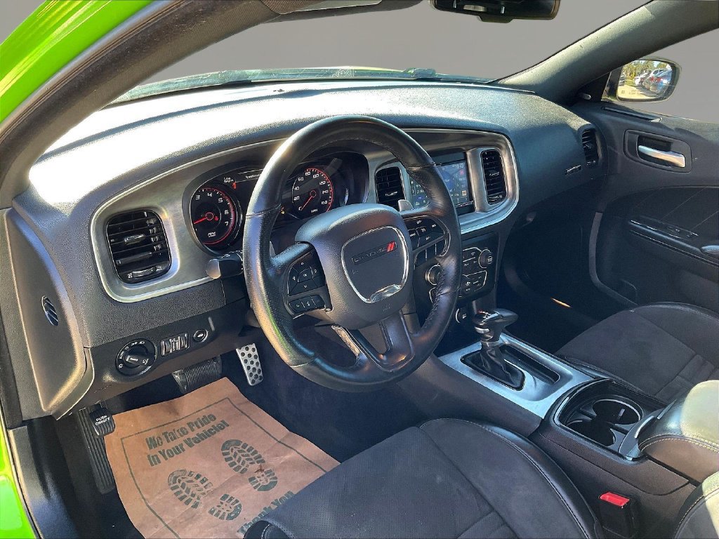 Used 2017 Dodge Charger R/T w/ Quick Order Package 29S RWD image 16