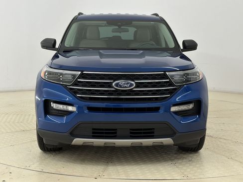 Certified 2020 Ford Explorer XLT w/ Equipment Group 202A AWD/4WD image 6