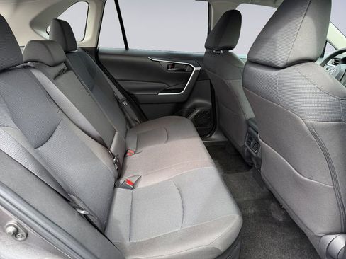 Used 2025 Toyota RAV4 LE image 18