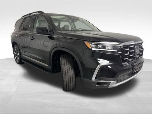 Used 2025 Honda Pilot Elite image 4