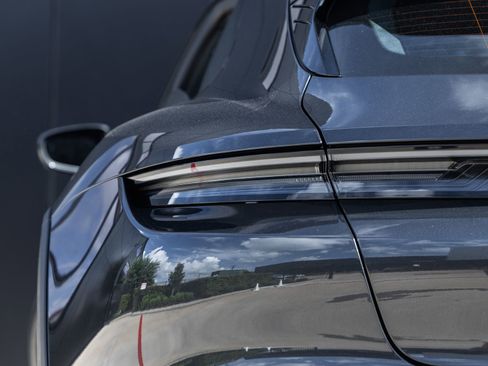 New 2026 Porsche Taycan 4S AWD/4WD image 15