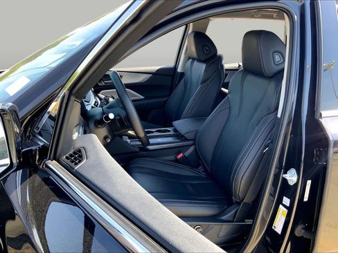 Used 2026 Acura MDX FWD w/ Technology Package image 8