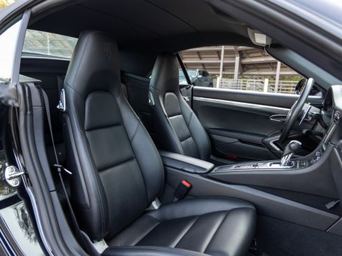 Used 2016 Porsche 911 Carrera image 44