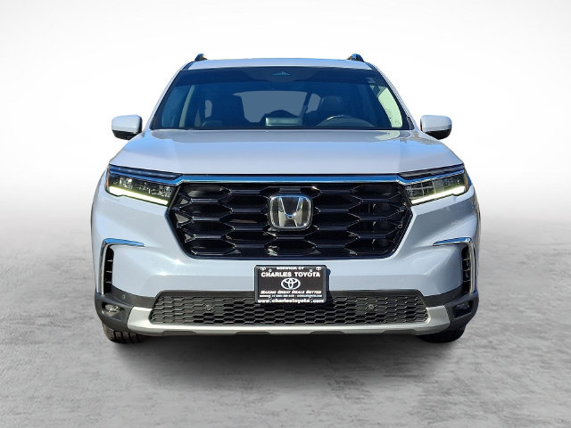 Used 2024 Honda Pilot Touring image 2