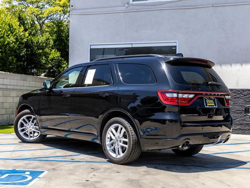 Used 2024 Dodge Durango GT RWD image 10