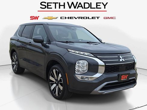 Used 2025 Mitsubishi Outlander SE AWD/4WD image 37