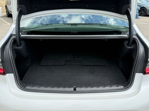 Certified 2023 BMW 330i Sedan w/ M Sport Package RWD image 16