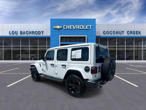 Used 2021 Jeep Wrangler Unlimited Sahara image 6