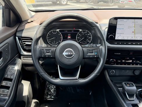 Used 2023 Nissan Rogue SL w/ SL Premium Package FWD image 31