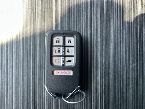 Used 2024 Honda Odyssey Touring image 31