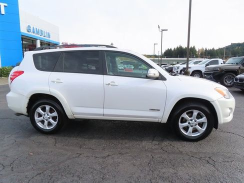 Used 2011 Toyota RAV4 Limited image 8