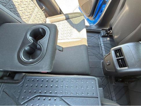 Used 2024 Chevrolet Equinox LT w/ LPO, Floor Liner Package FWD image 8