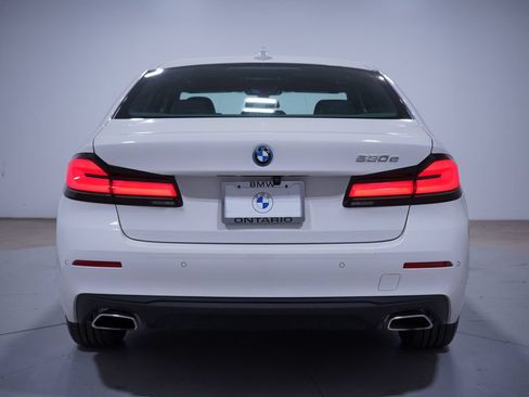 Used 2023 BMW 530e RWD image 5