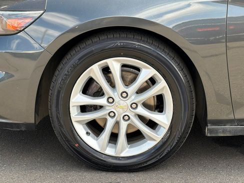 Used 2018 Chevrolet Malibu LT FWD image 26