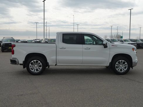 Used 2025 Chevrolet Silverado 1500 LTZ AWD/4WD image 5
