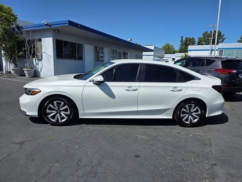 Used 2025 Honda Civic LX image 4