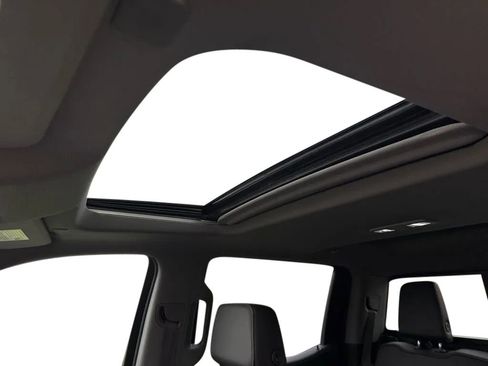 Used 2021 GMC Sierra 1500 SLT w/ SLT Premium Package image 26