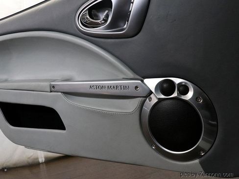Used 2003 Aston Martin Vanquish RWD image 29
