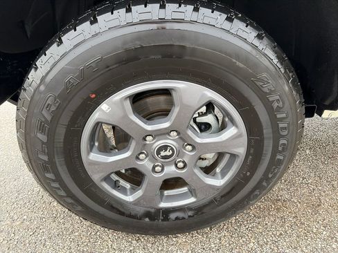 Used 2025 Ford Bronco Big Bend image 11