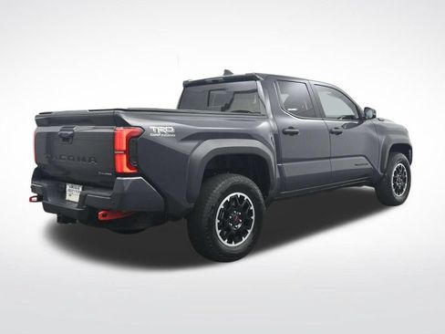 Used 2025 Toyota Tacoma TRD Off-Road w/ TRD Off Road Upgrade Package AWD/4WD image 6
