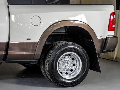 Used 2024 RAM 3500 Limited w/ Towing Technology Group AWD/4WD image 13