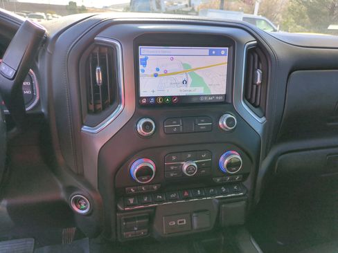 Used 2022 GMC Sierra 3500 Denali image 26