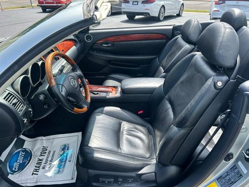 Used 2002 Lexus SC 430 Convertible RWD image 11