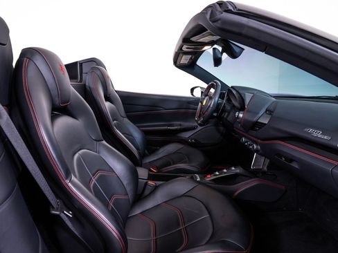 Used 2018 Ferrari 488 Spider RWD image 23