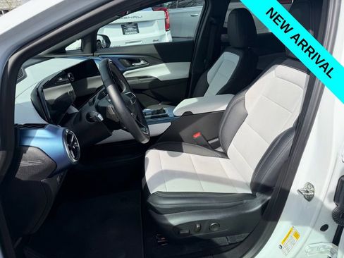 Used 2024 Chevrolet Equinox EV LT w/ Active Safety Package 3 image 5