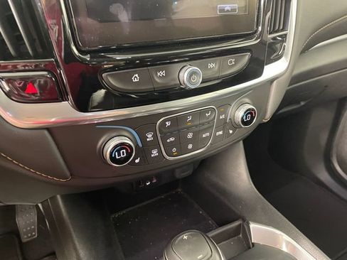 Certified 2019 Chevrolet Traverse LT AWD/4WD image 8