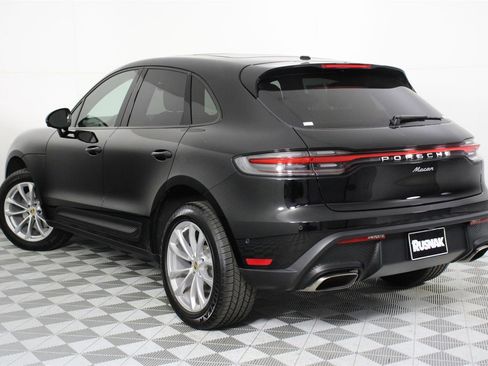Used 2025 Porsche Macan image 3