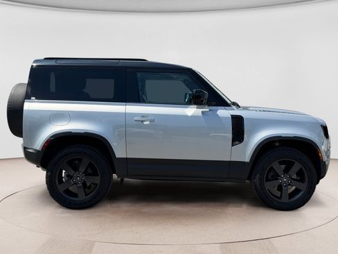 Used 2023 Land Rover Defender 90 S AWD/4WD image 6