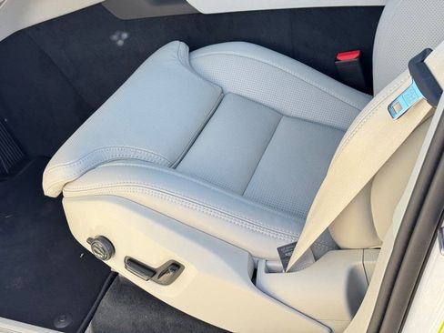 New 2026 Volvo XC90 B6 Ultra image 20