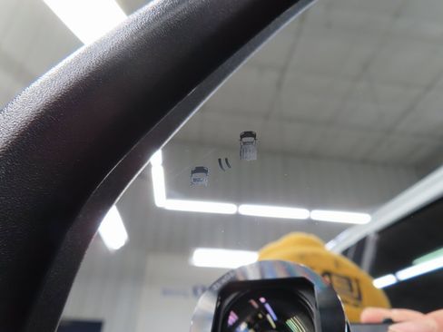 Used 2025 Ford F250 Platinum w/ FX4 Off-Road Package image 81