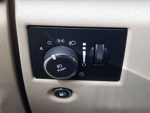 Used 2020 Jeep Grand Cherokee Limited w/ Premium Lighting Group image 29