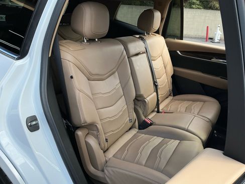 Used 2023 Cadillac XT6 Premium Luxury w/ Platinum Package image 21