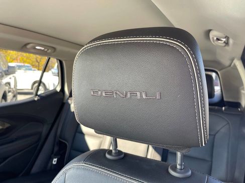Used 2019 GMC Terrain Denali w/ Comfort Package image 13