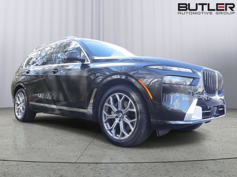 Used 2024 BMW X7 xDrive40i image 10