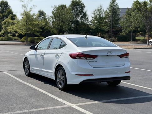 Used 2017 Hyundai Elantra Value Edition FWD image 5