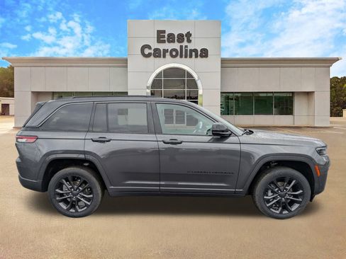 New 2026 Jeep Grand Cherokee Limited Reserve image 2